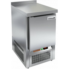 СТОЛ С МОРОЗИЛЬНЫМ ШКАФОМ HICOLD GNE 1/BT (R290)